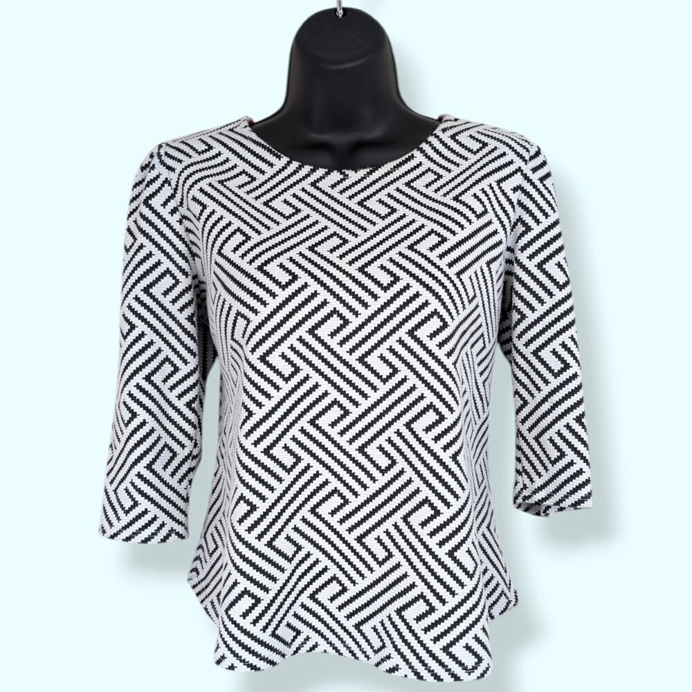 W5 Anthropologie B&W Geometric Top